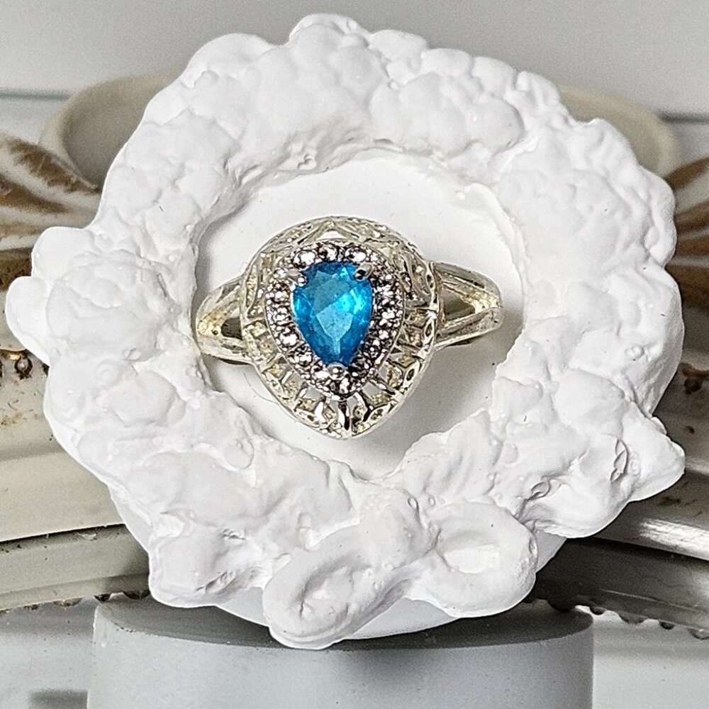 925 Silver Ring with Blue Lab Created Stone